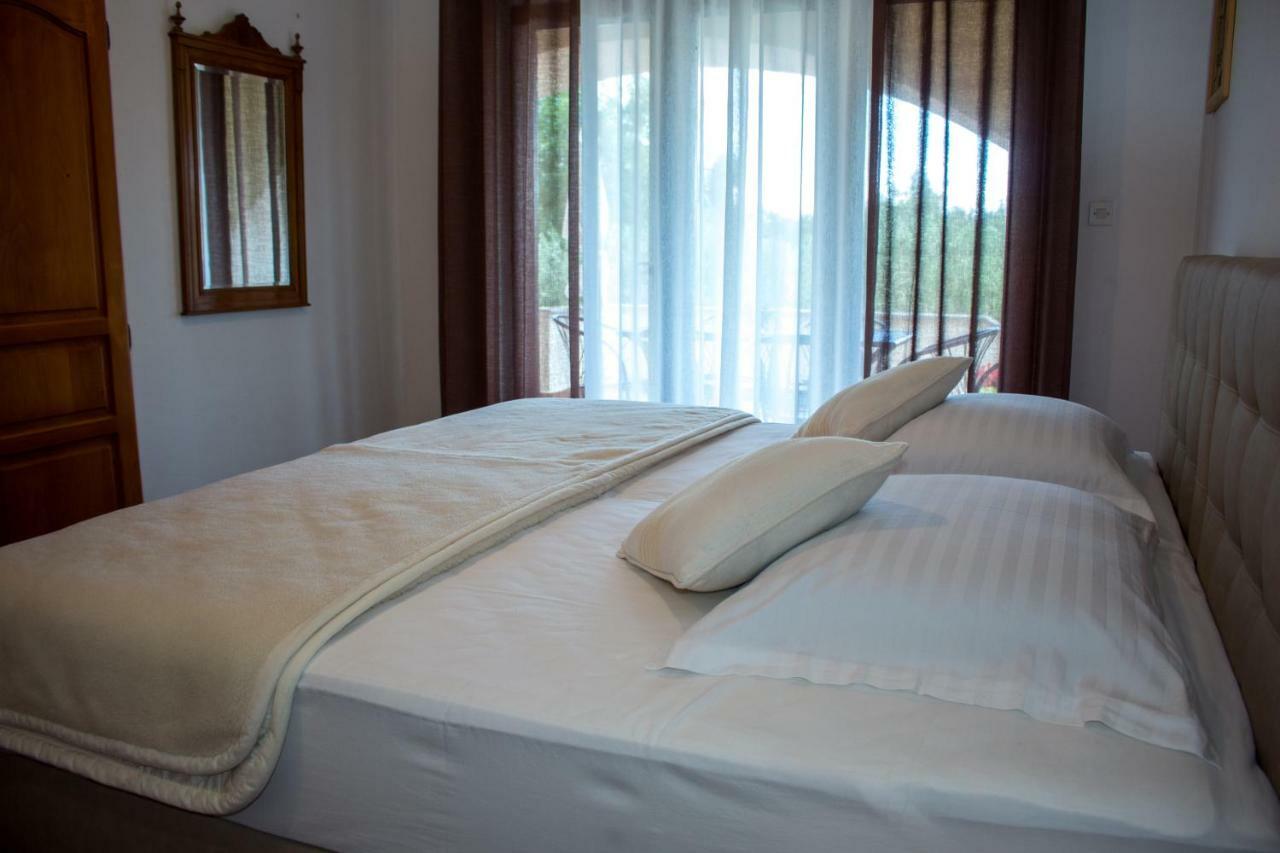 Ferienwohnung Apartman Mariolina Krk Town Exterior foto