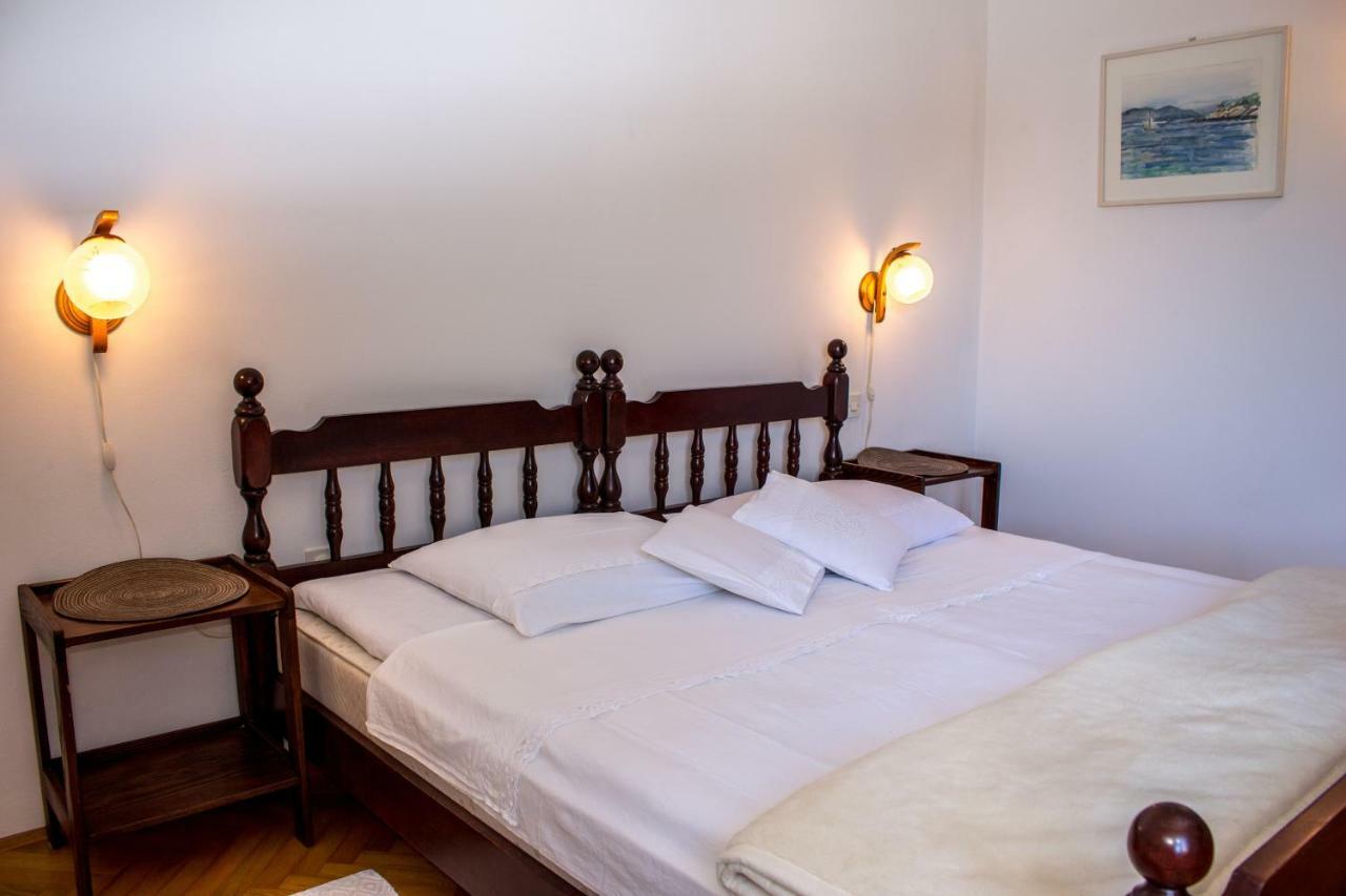 Ferienwohnung Apartman Mariolina Krk Town Exterior foto